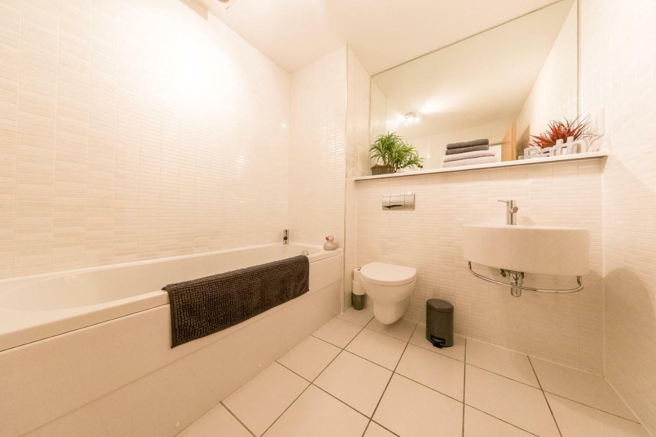 The Broch, Ground Floor City Centre Apartment, Sleeps 6 Perth Exterior photo