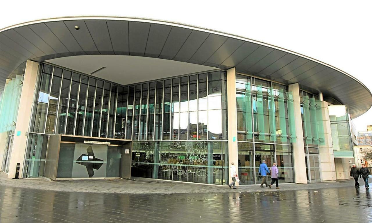 The Broch, Ground Floor City Centre Apartment, Sleeps 6 Perth Exterior photo